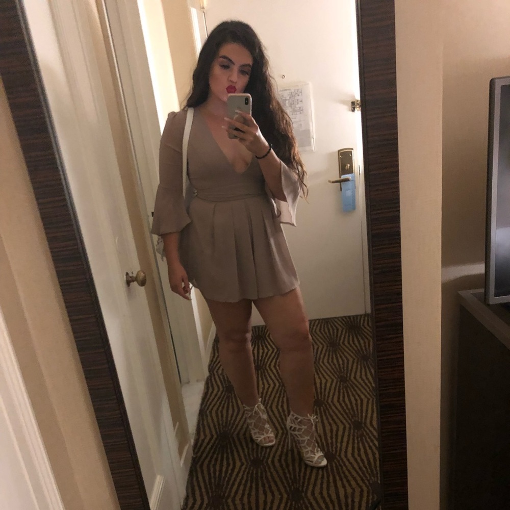 Fancy Romper - Picture 2 of 7